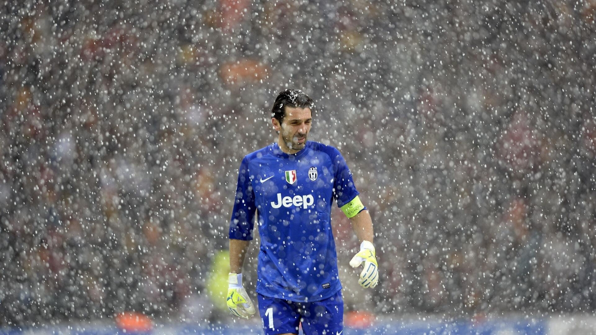 开云体育手机版-步行者险胜湖人，全明星赛前哨战中哈利伯顿双手暴扣点燃全场，哈里伯顿 nba